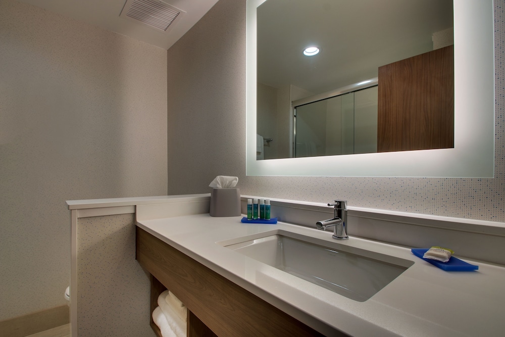holiday inn express lexington east winchester an ihg hotel