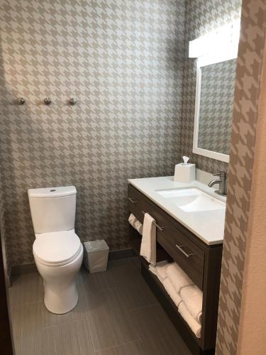 home2 suites by hilton la porte