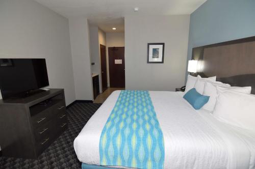 best western plus waller hotel
