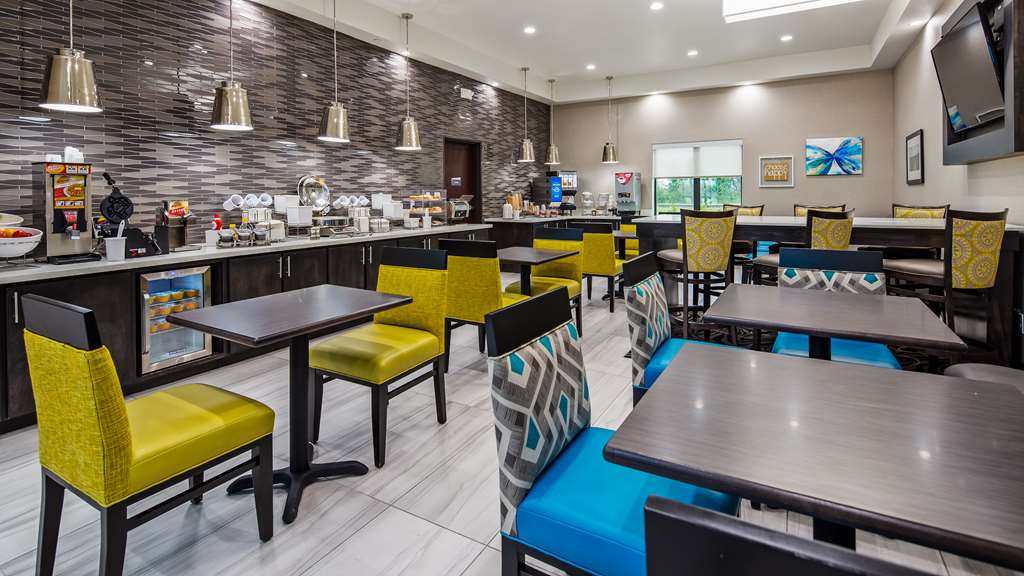 best western plus waller hotel