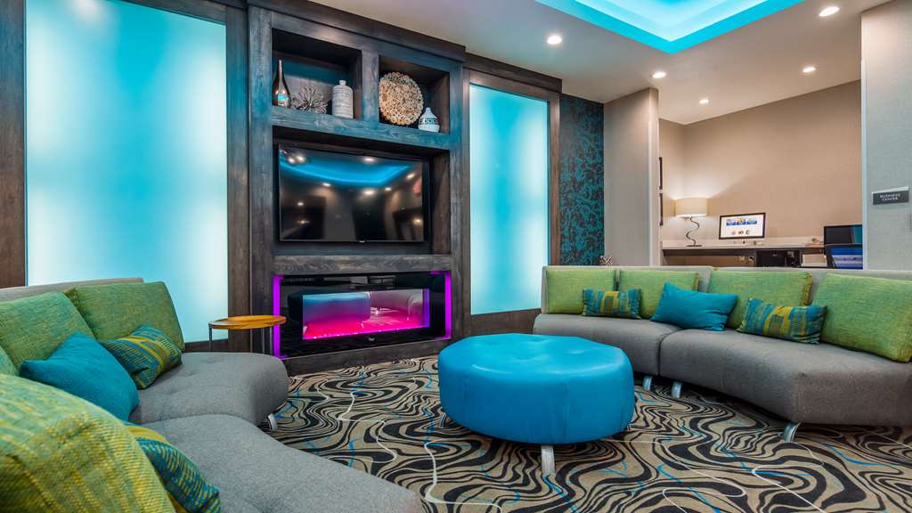 best western plus waller hotel
