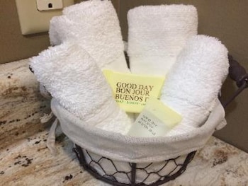 big horse inn and suites