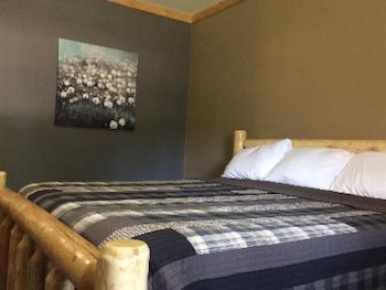 big horse inn and suites