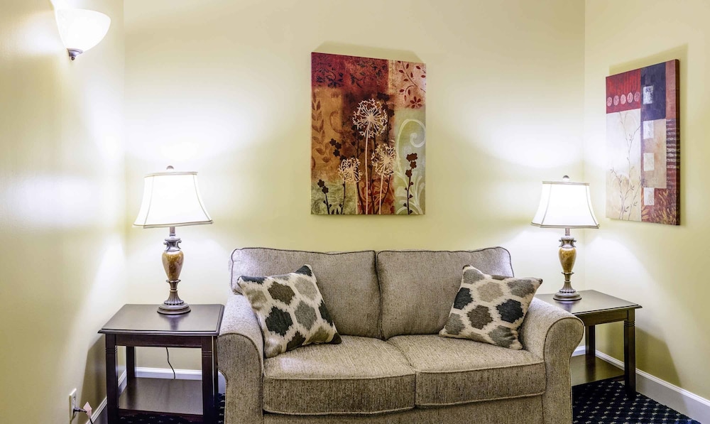 asbury inn and suites