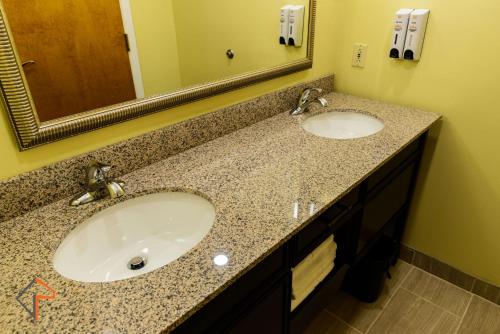asbury inn and suites
