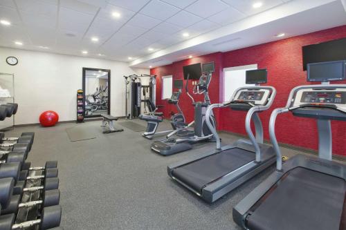 home2 suites by hilton holland