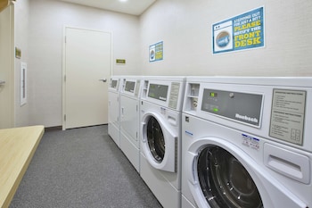 home2 suites by hilton holland