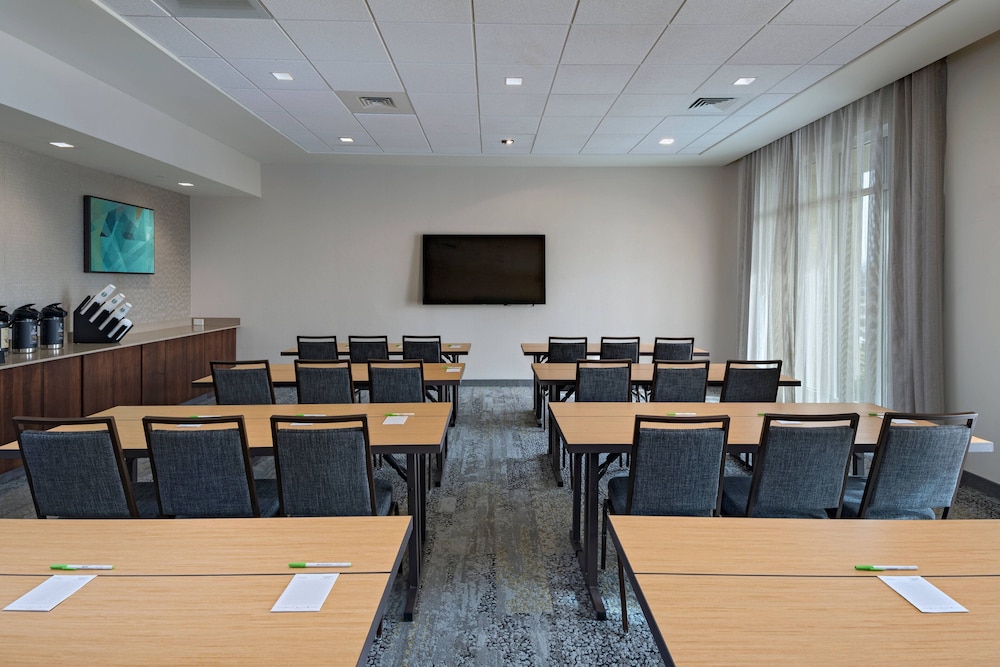 courtyard by marriott jackson madison