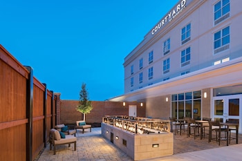 courtyard by marriott jackson madison