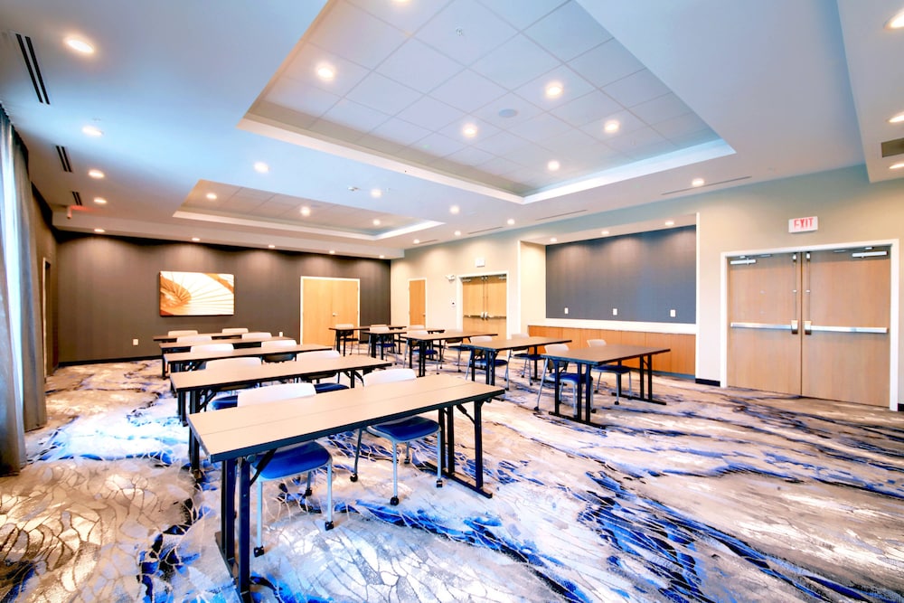 fairfield inn and suites by marriott dallas cedar hill