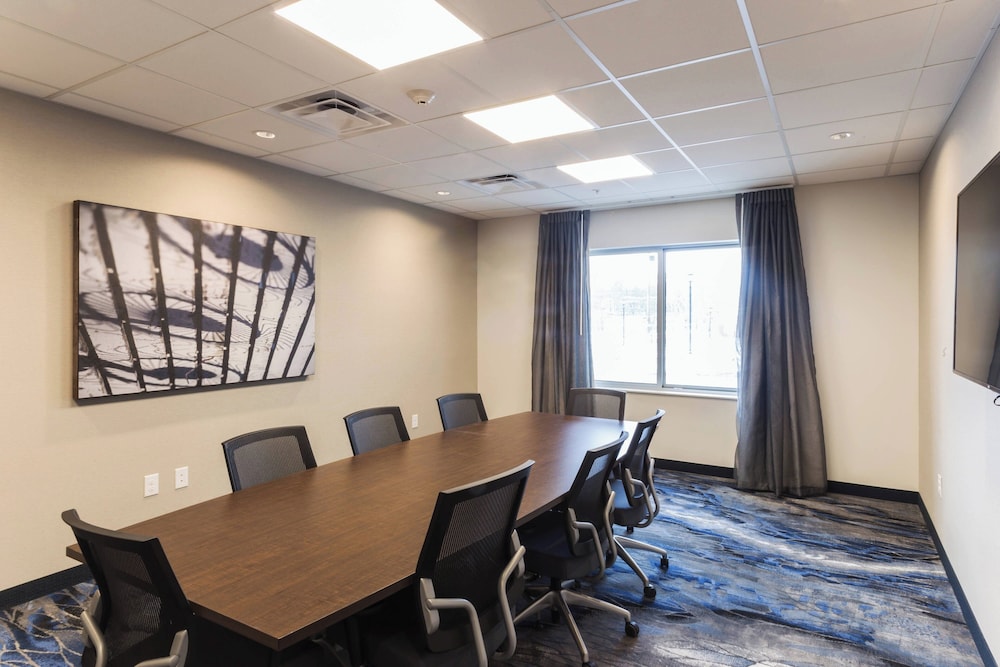 fairfield inn and suites by marriott northfield
