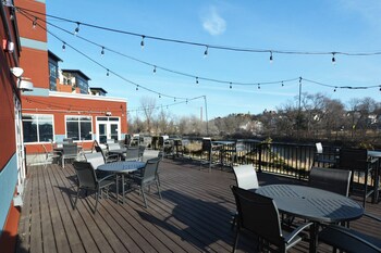 fairfield inn and suites by marriott northfield