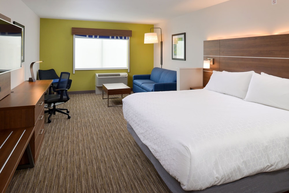 holiday inn express and suites ottumwa an ihg hotel