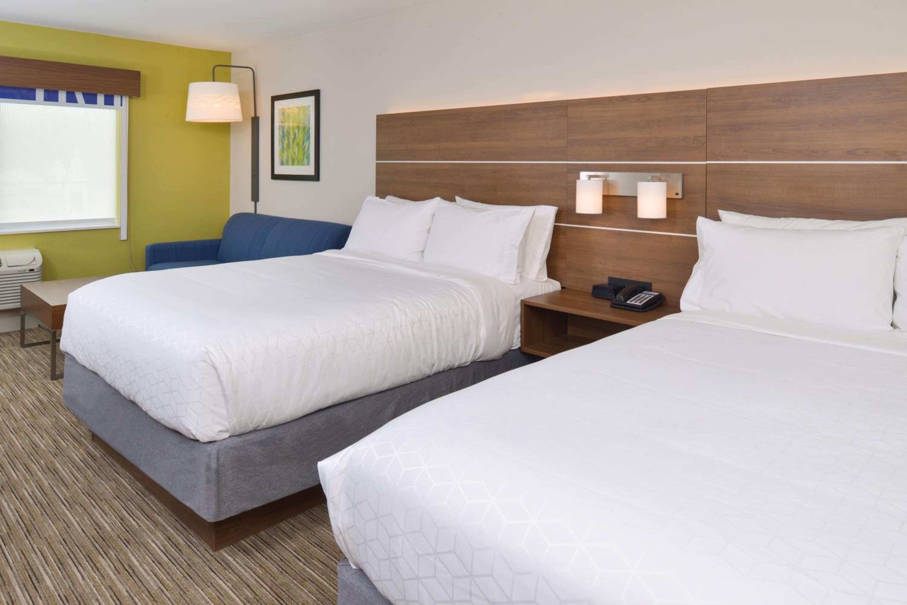 holiday inn express and suites ottumwa an ihg hotel