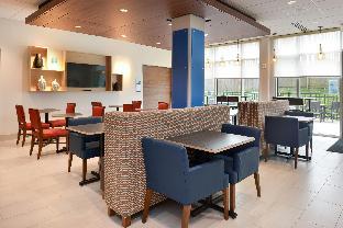 holiday inn express and suites ottumwa an ihg hotel