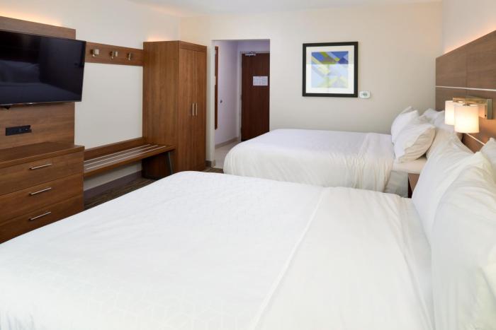 holiday inn express and suites ottumwa an ihg hotel