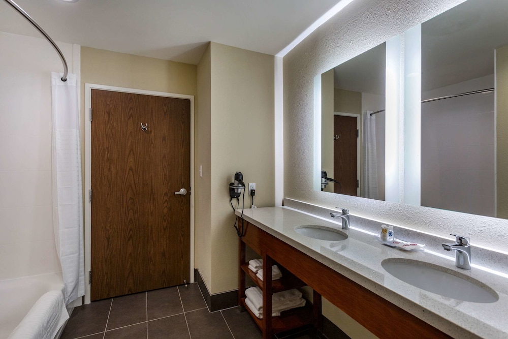 comfort suites