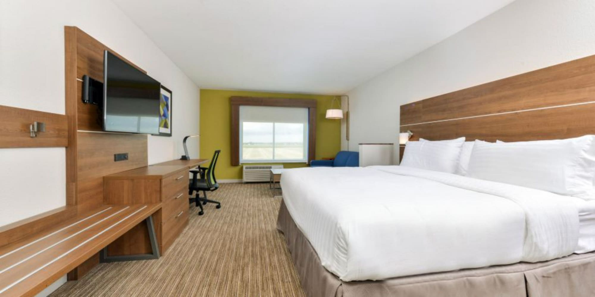 holiday inn express alliance an ihg hotel