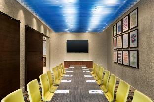 holiday inn express alliance an ihg hotel
