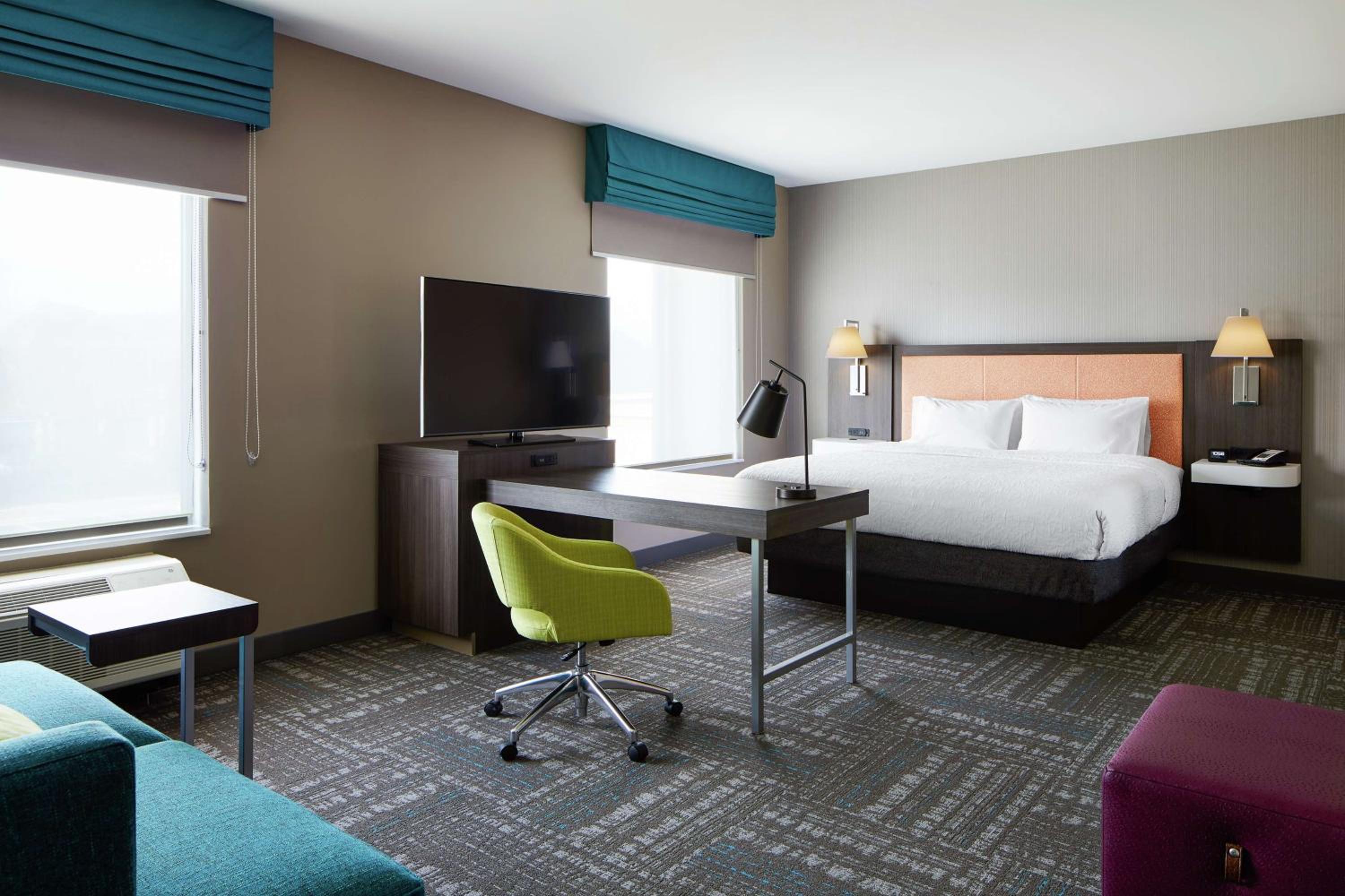 hampton inn and suites chicago waukegan