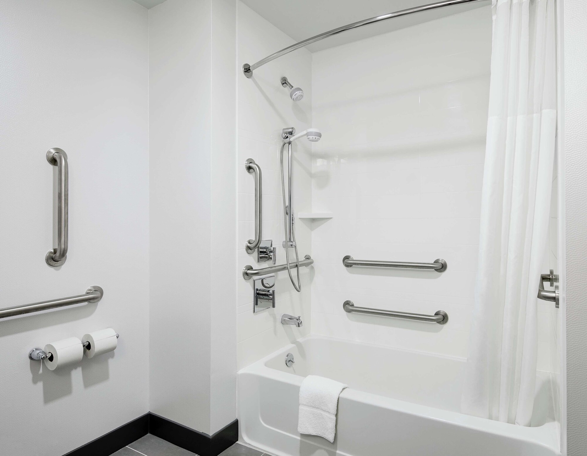 hampton inn and suites chicago waukegan
