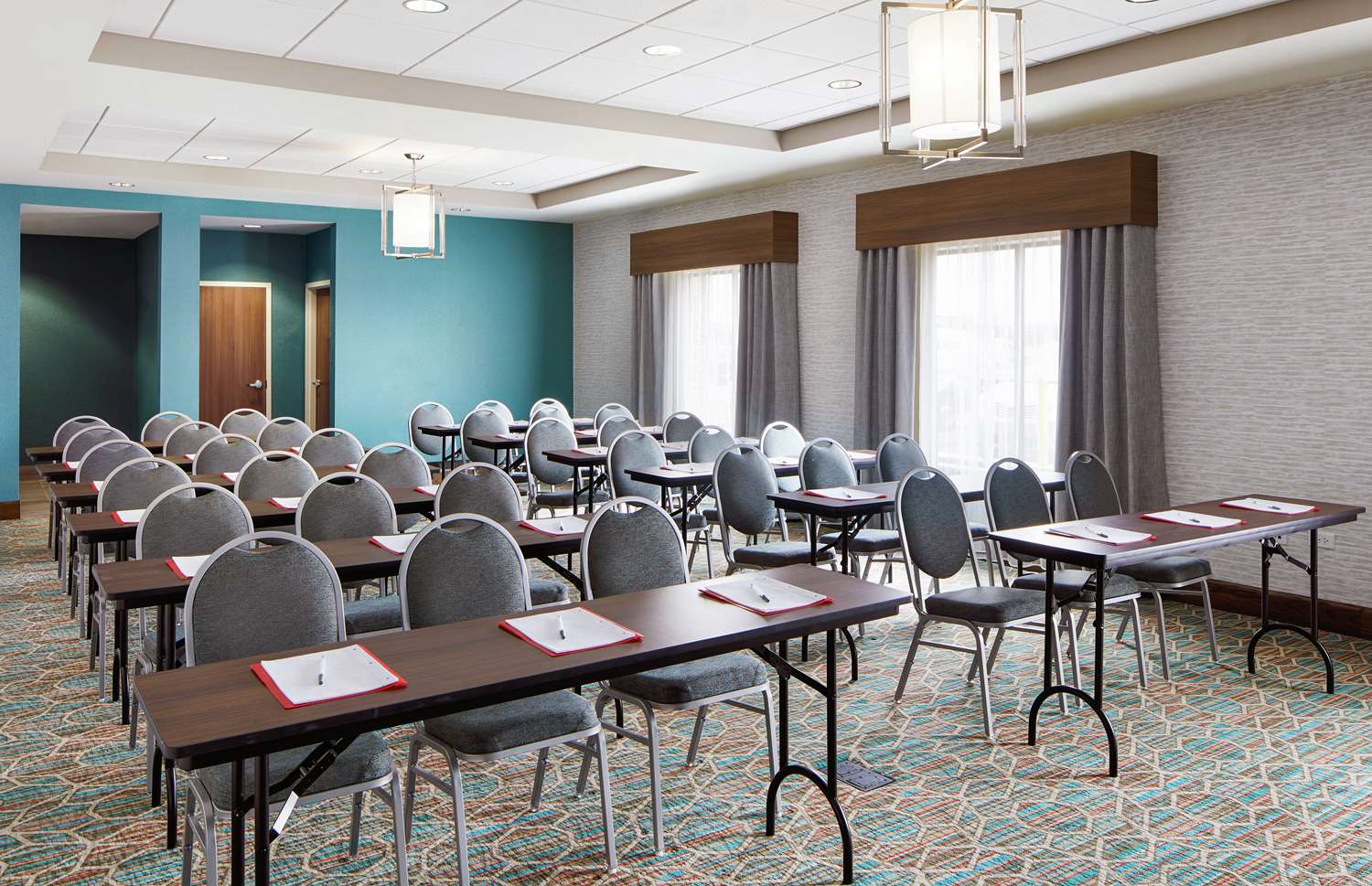 hampton inn and suites chicago waukegan
