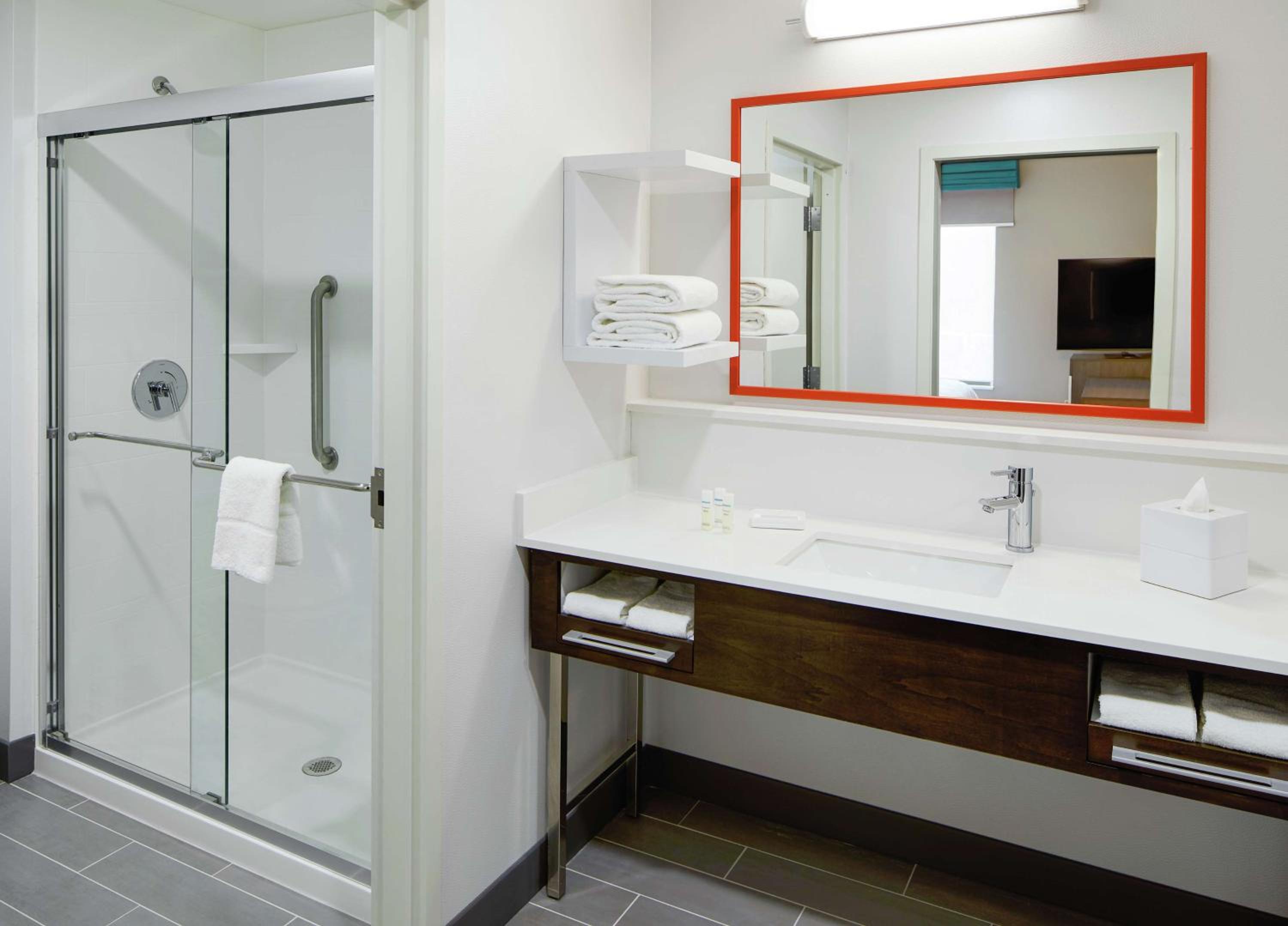 hampton inn and suites chicago waukegan