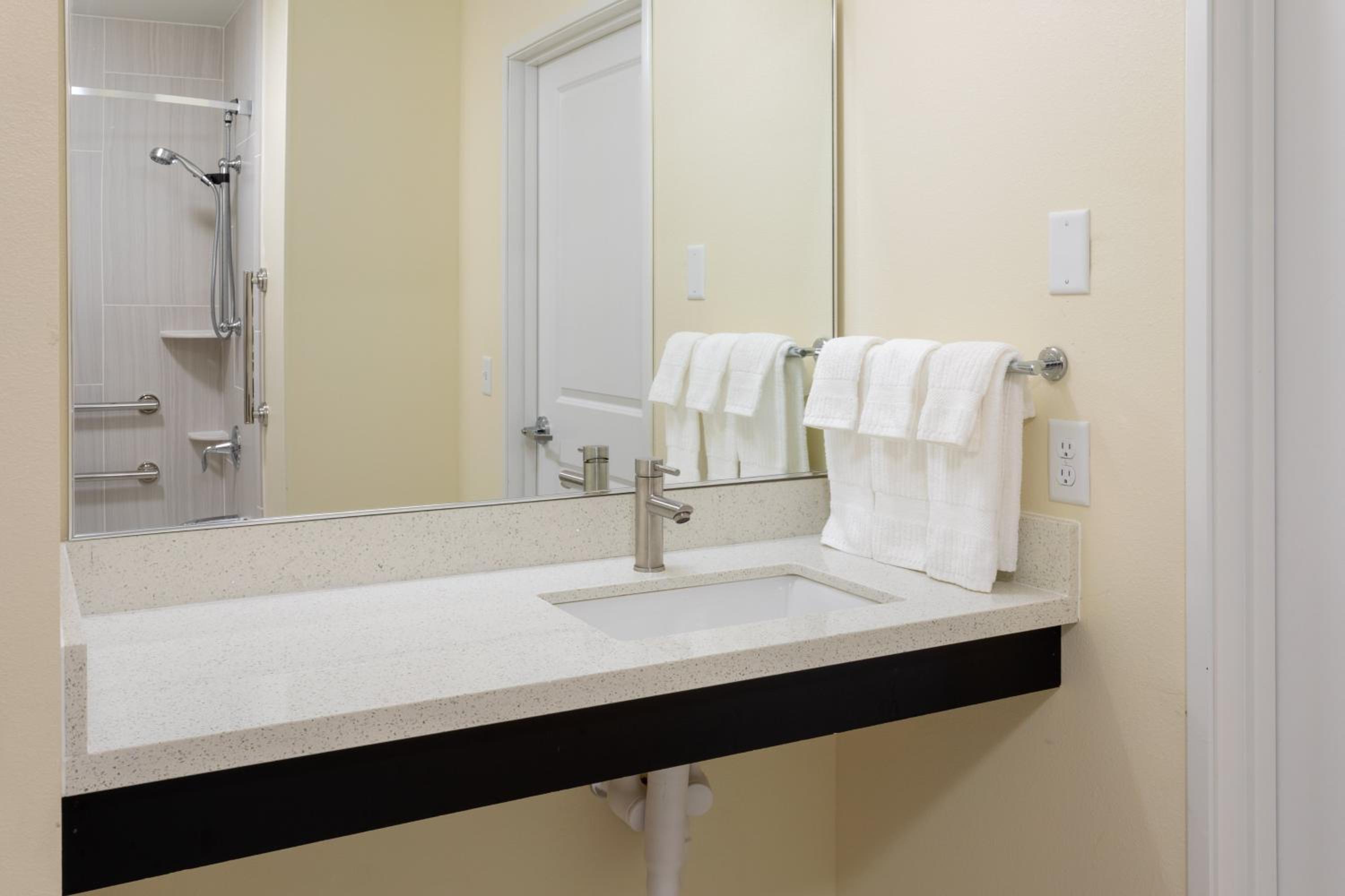 candlewood suites rochester mayo clinic area an ihg hotel