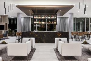 Ac Hotel By Marriott Phoenix Biltmore,Maricopa County>>Camelback East,3.5 star