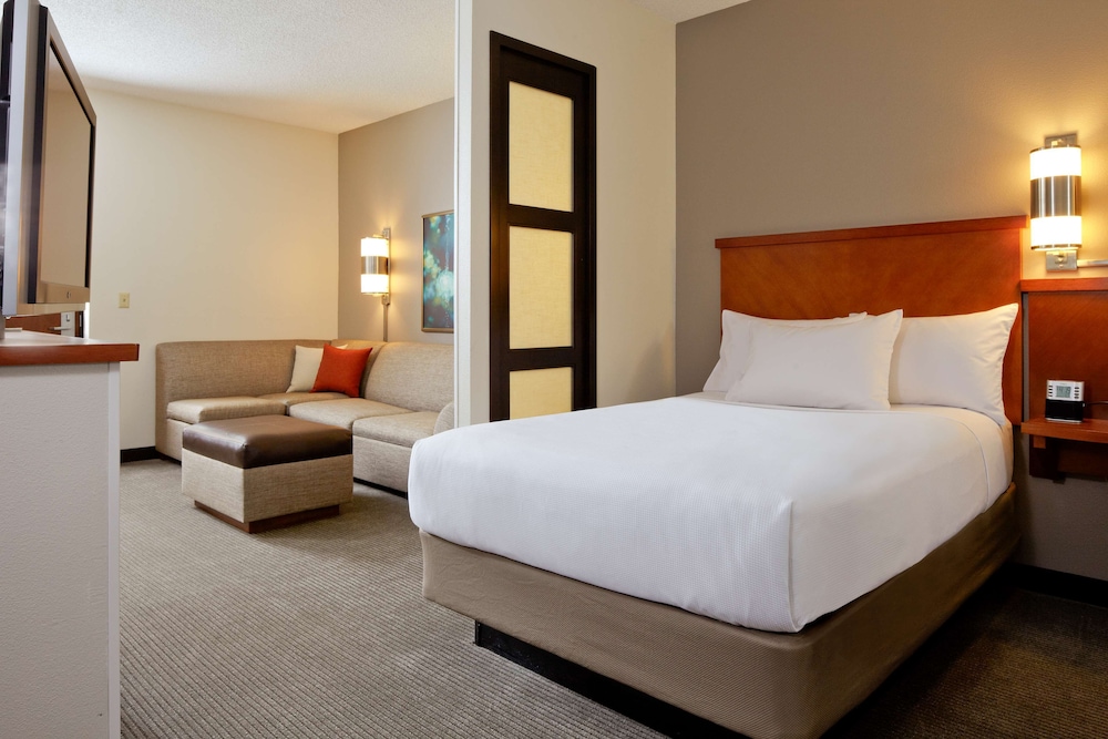 hyatt place detroit royal oak