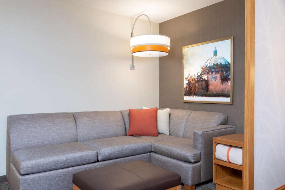 hyatt place detroit royal oak