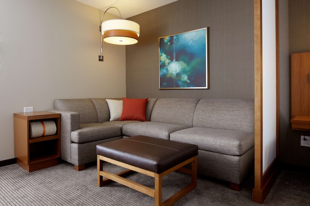 hyatt place detroit royal oak