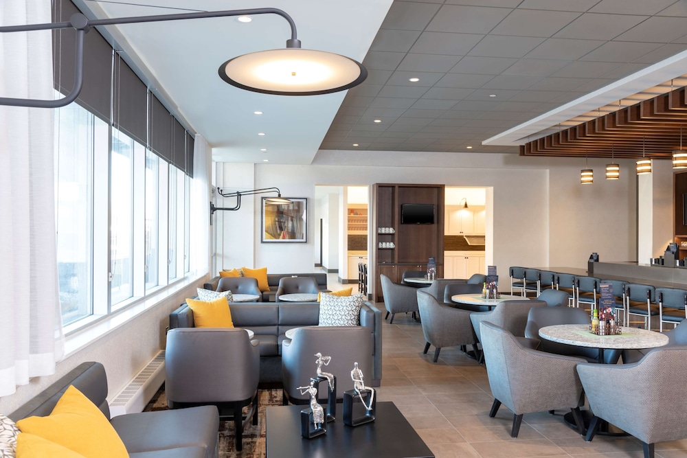 hyatt place detroit royal oak