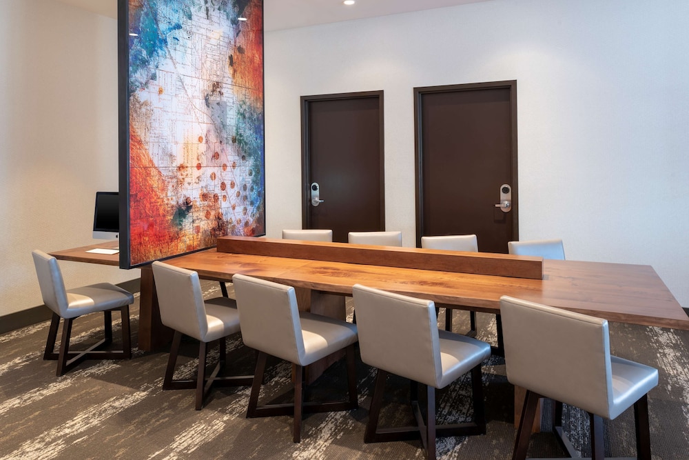 hyatt place detroit royal oak