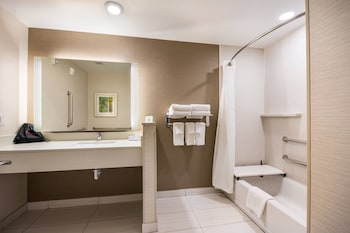 fairfield inn and suites by marriott chickasha