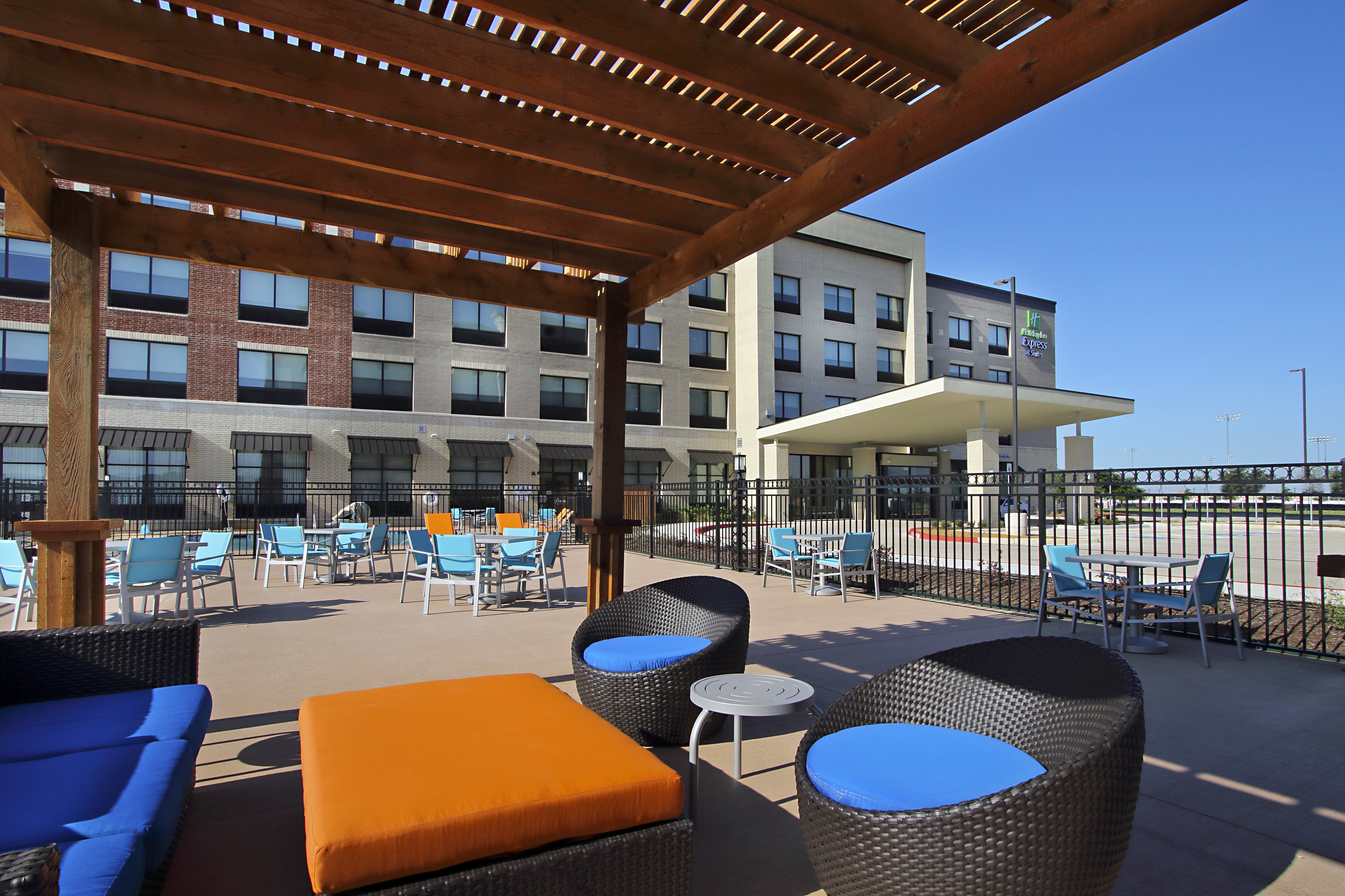 holiday inn exp and sts dallas frisco nw toyota stdm