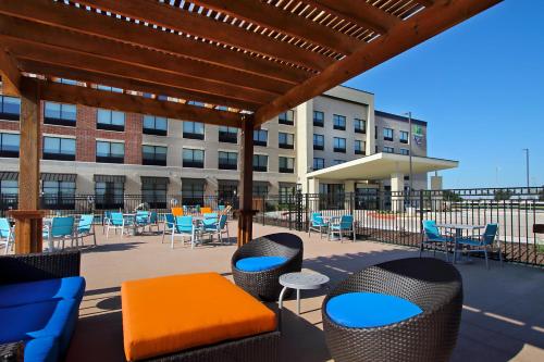 holiday inn exp and sts dallas frisco nw toyota stdm