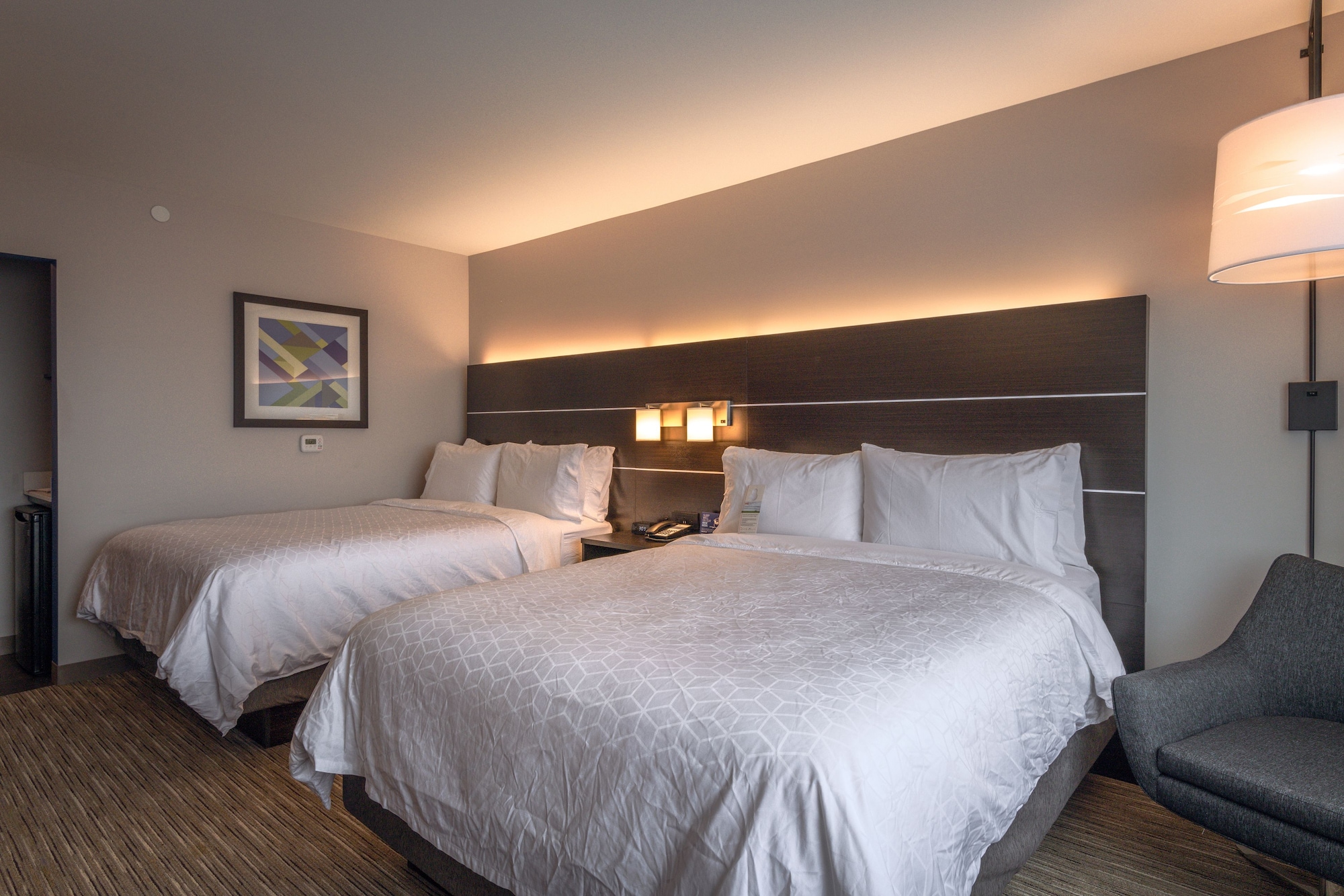 holiday inn express and suites tulsa downtown an ihg hotel
