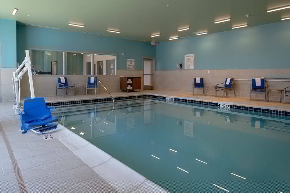 holiday inn express and suites tulsa downtown an ihg hotel