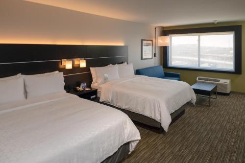 holiday inn express and suites tulsa downtown an ihg hotel