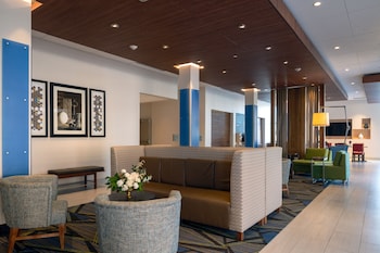 holiday inn express and suites tulsa downtown an ihg hotel