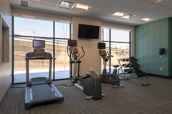 holiday inn express and suites tulsa downtown an ihg hotel