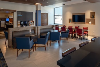 holiday inn express and suites tulsa downtown an ihg hotel