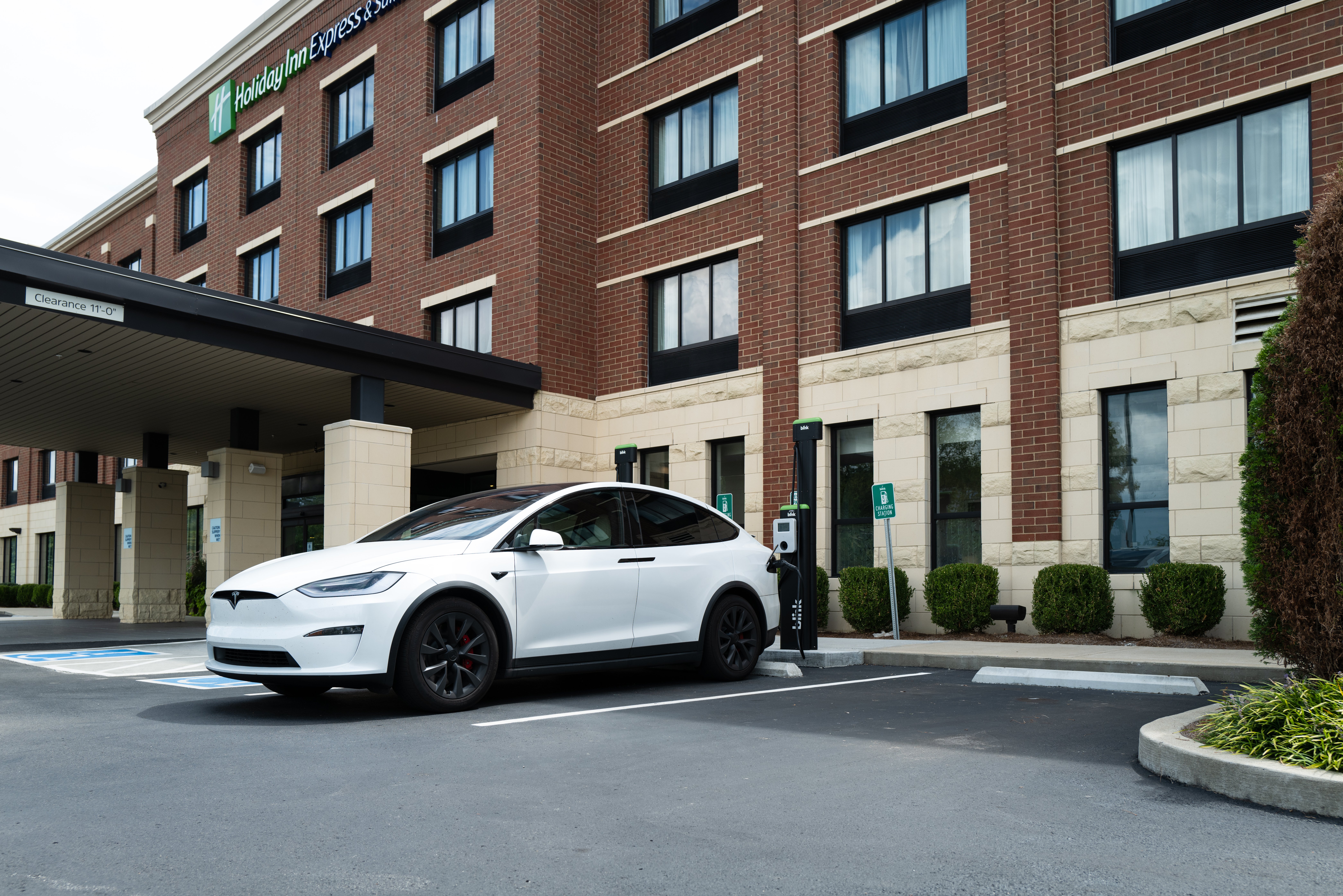holiday inn express and suites franklin berry farms