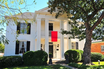 holiday inn express and suites franklin berry farms