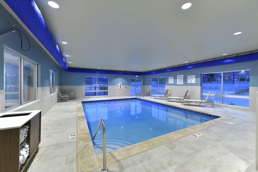 holiday inn express and suites millersburg an ihg hotel