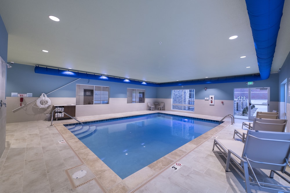 holiday inn express and suites millersburg an ihg hotel