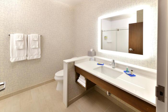 holiday inn express and suites millersburg an ihg hotel
