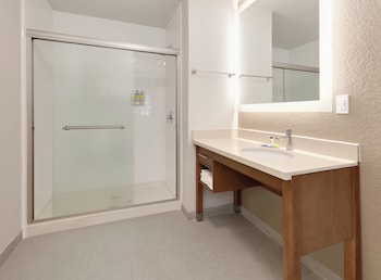 Staybridge Inn And Suites San Schertz,In Schertz,3.5 star