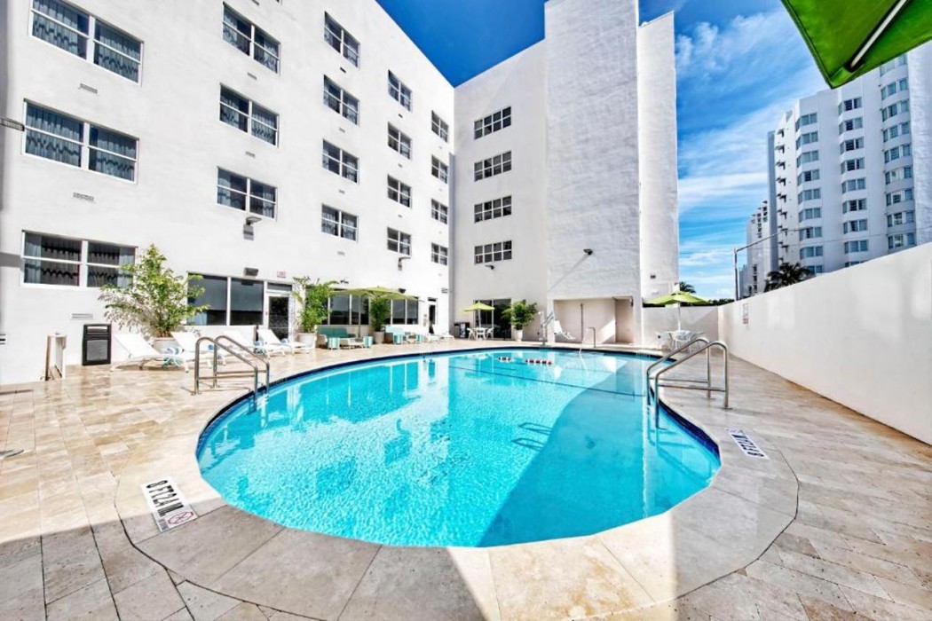 hotel continental miami beach tapestry collection by hilton